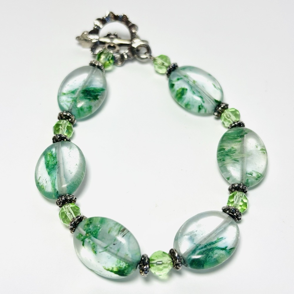 Green Clear Glass Beaded Bracelet Foil Peridot Silver Tone Toggle Clasp 8.5"